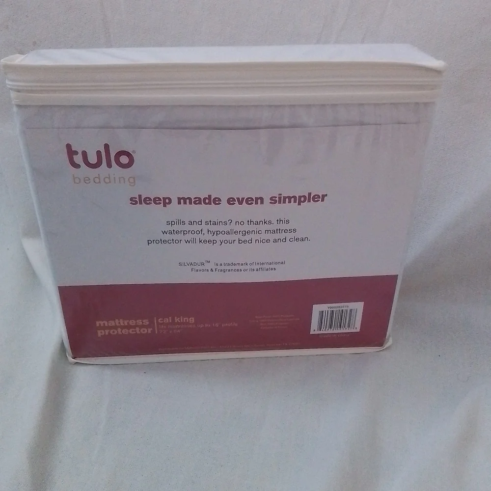 NEW Tulo Smooth Waterproof Mattress Protector